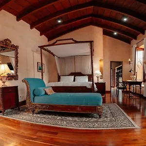 Bed & Breakfast Sharazade - Boutique Pool Magical Setting