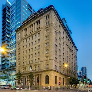 Macarthur Chambers Aparthotel